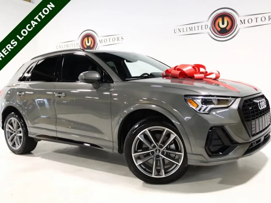 2021 Audi Q3 S line Premium Plus photo 1