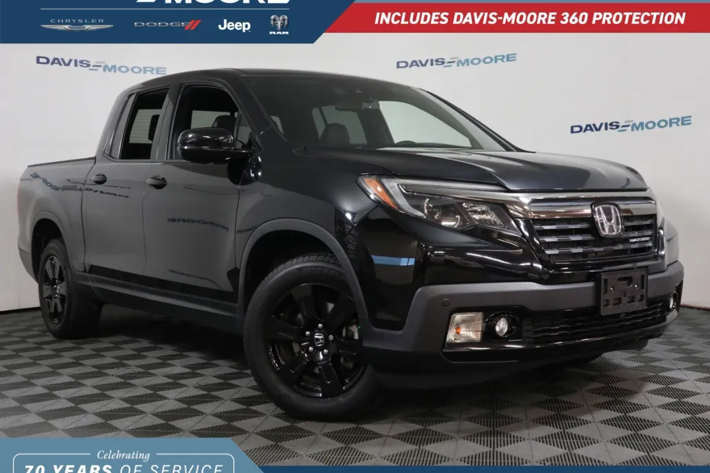 2019 Honda Ridgeline Black Edition photo 1