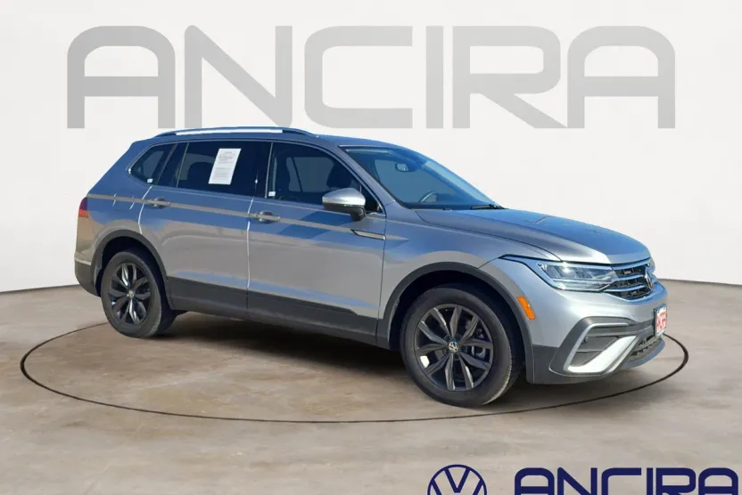 2022 Volkswagen Tiguan SE photo 1
