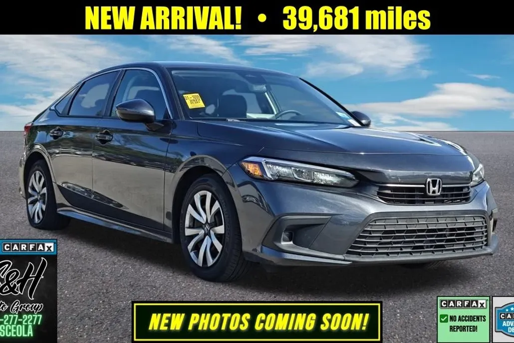 2022 Honda Civic LX photo 1