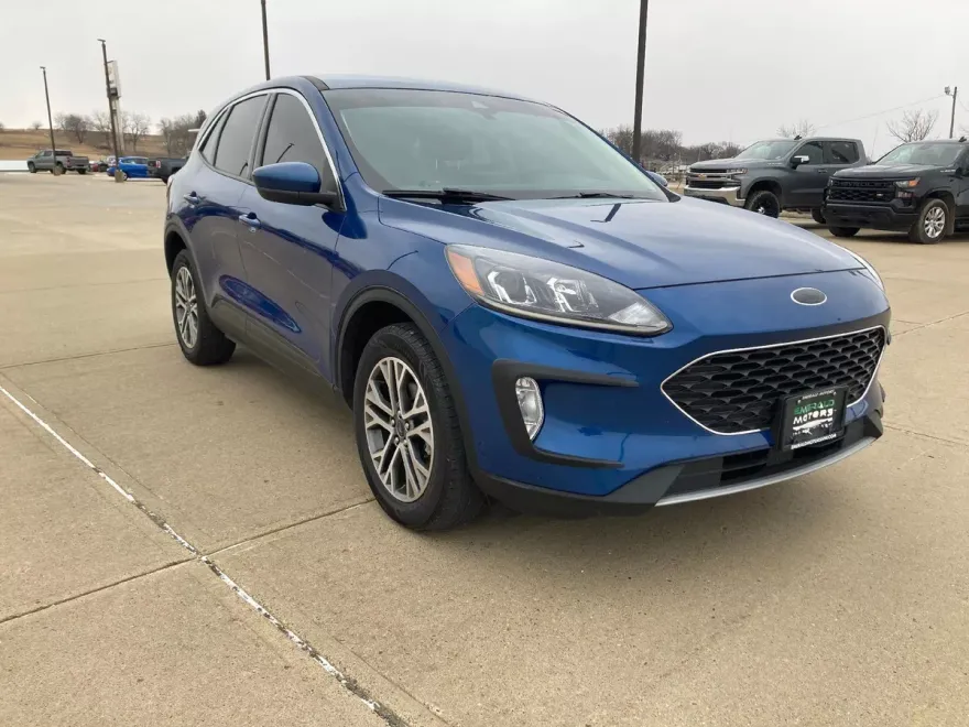2022 Ford Escape SEL photo 1