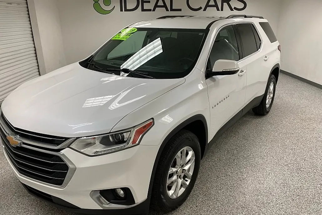 2019 Chevrolet Traverse Cloth 1LT photo 1