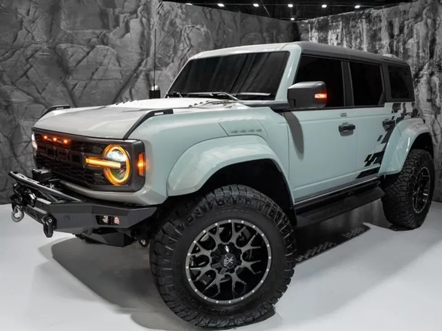 2023 Ford Bronco Raptor photo 1