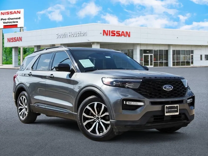 2022 Ford Explorer ST-Line photo 1
