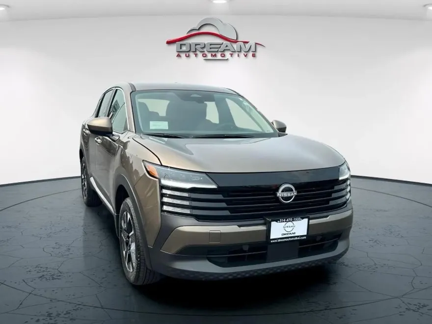 2025 Nissan Kicks SV photo 1