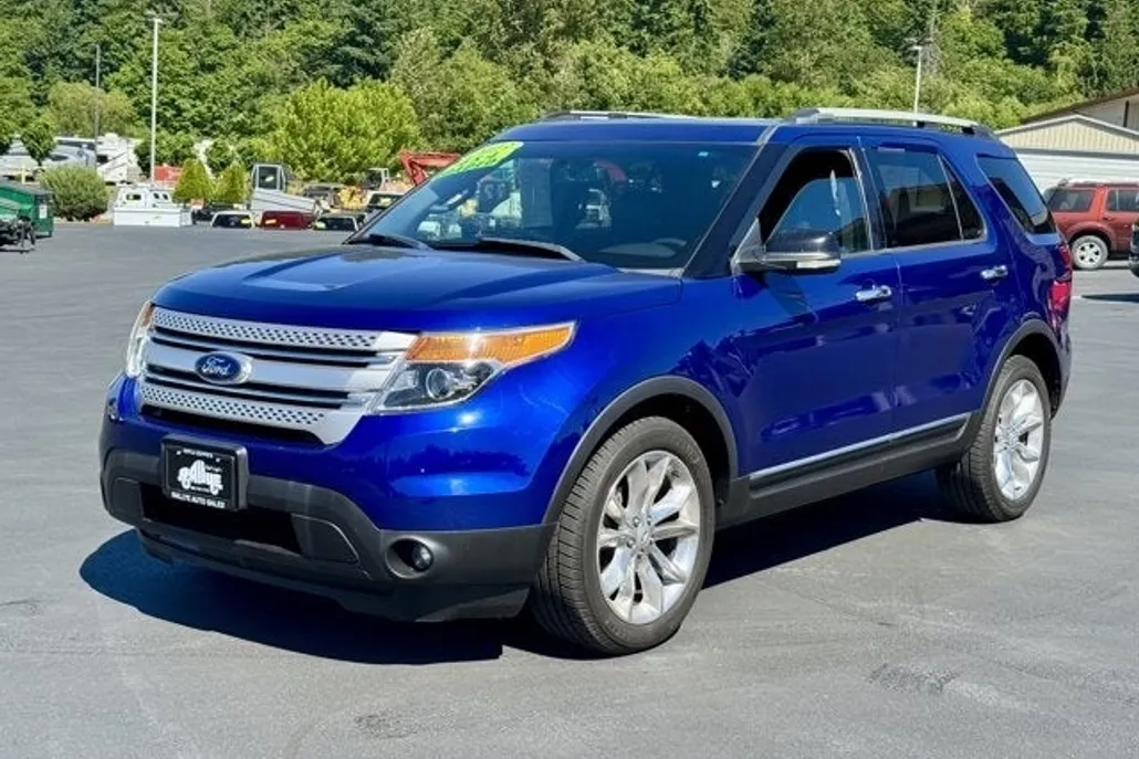 2013 Ford Explorer XLT photo 1