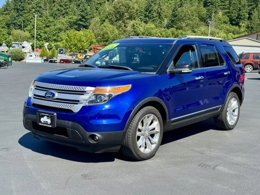 2013 Ford Explorer XLT photo 1