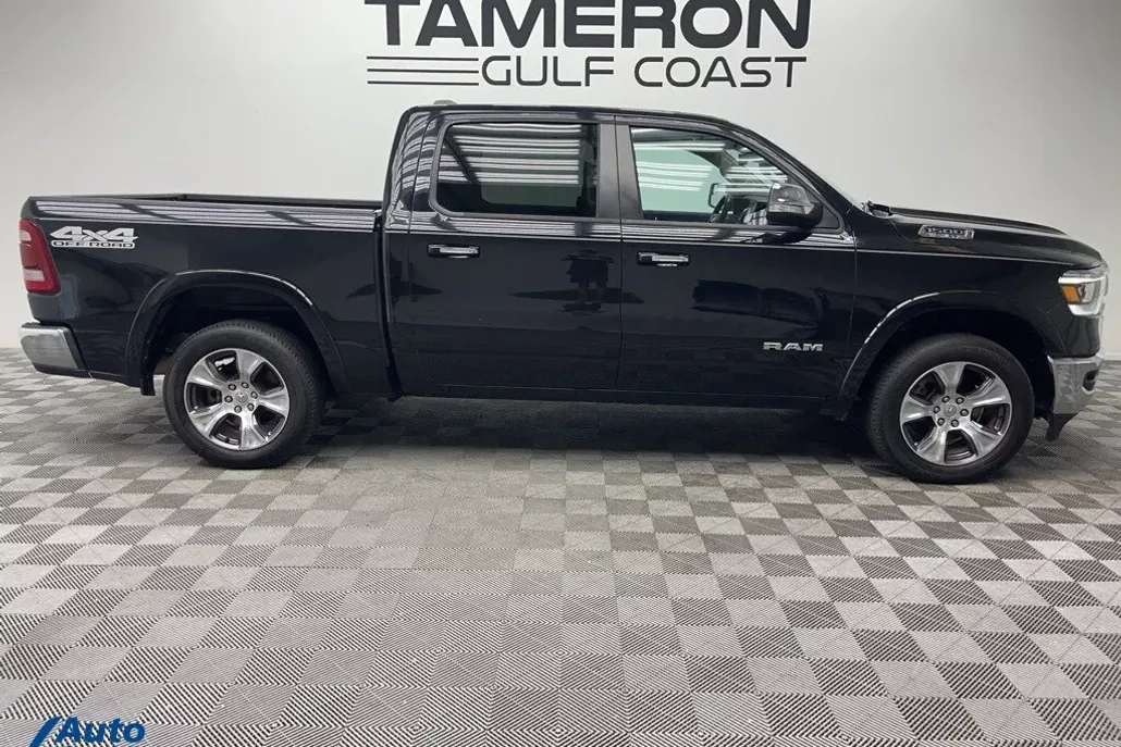 2022 Ram 1500 Laramie photo 1
