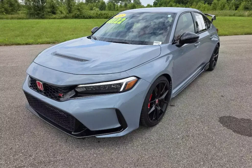 2025 Honda Civic Type R photo 1
