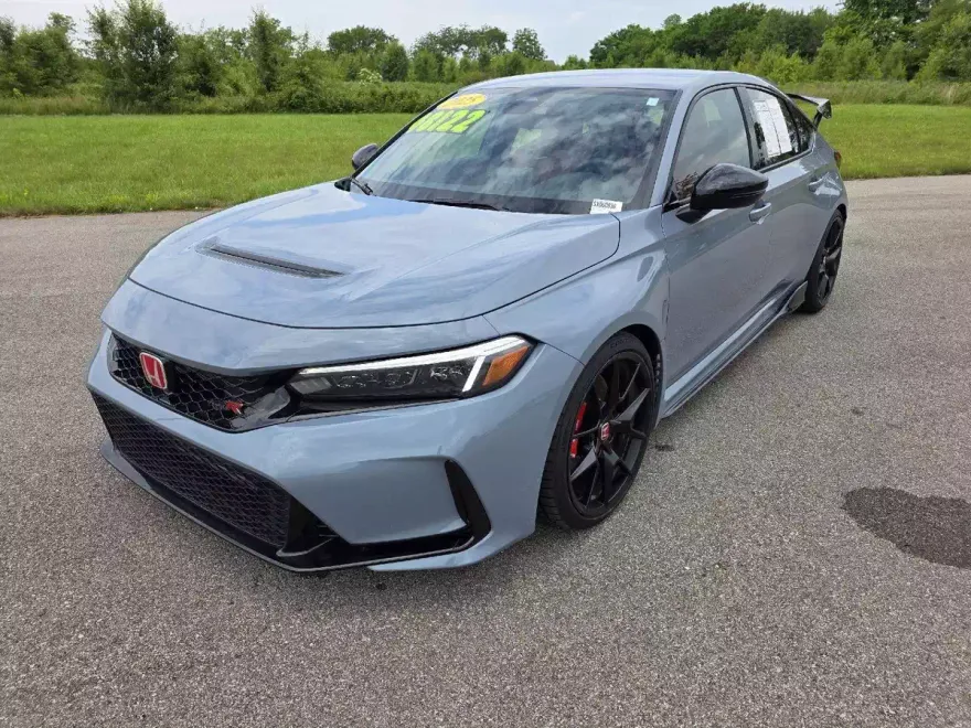 2025 Honda Civic Type R photo 1