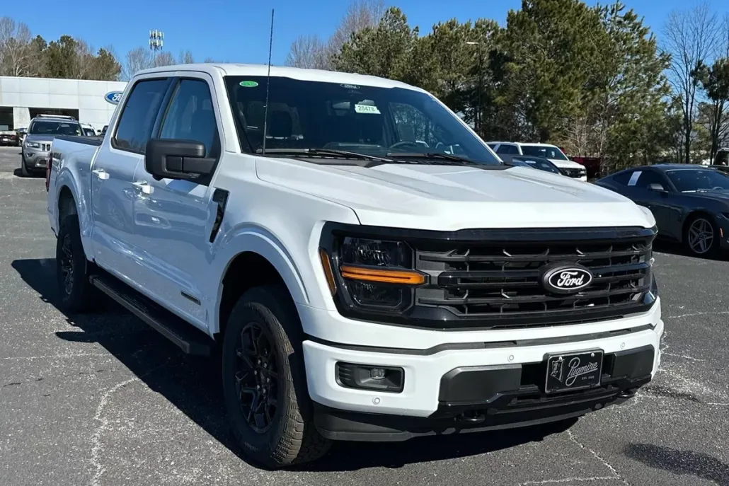 2025 Ford F-150 XLT photo 1