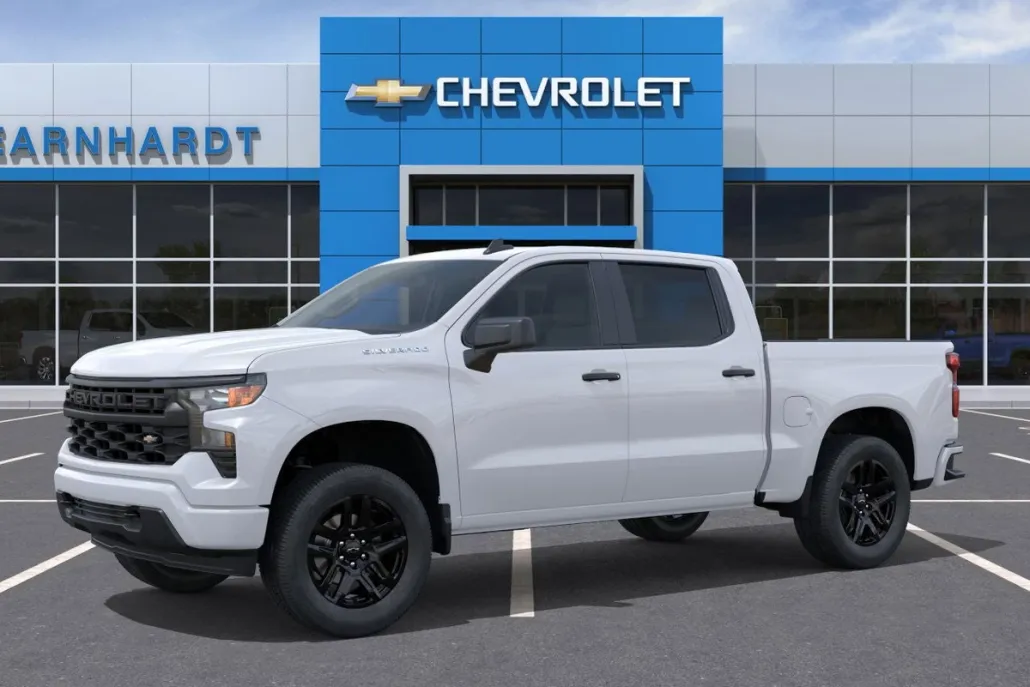 2026 Chevrolet Silverado 1500 Custom photo 1