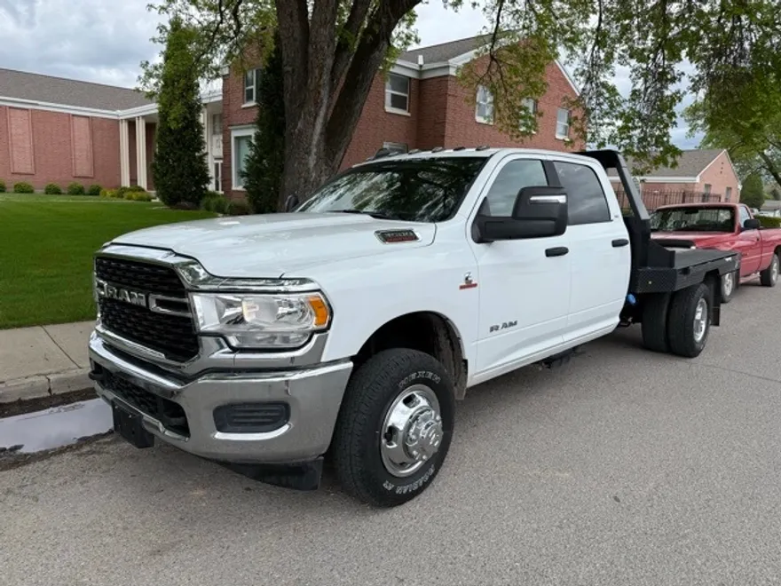 2024 Ram 3500 SLT photo 1