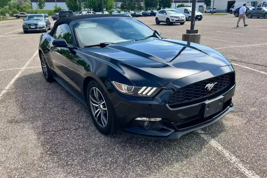 2016 Ford Mustang EcoBoost Premium photo 1