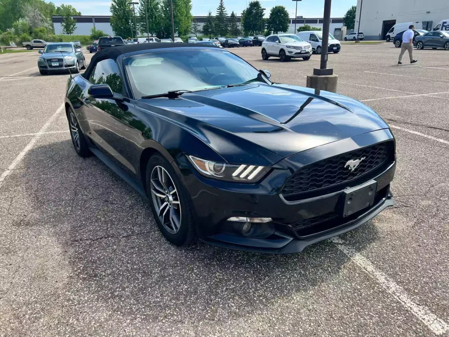 2016 Ford Mustang EcoBoost Premium photo 1