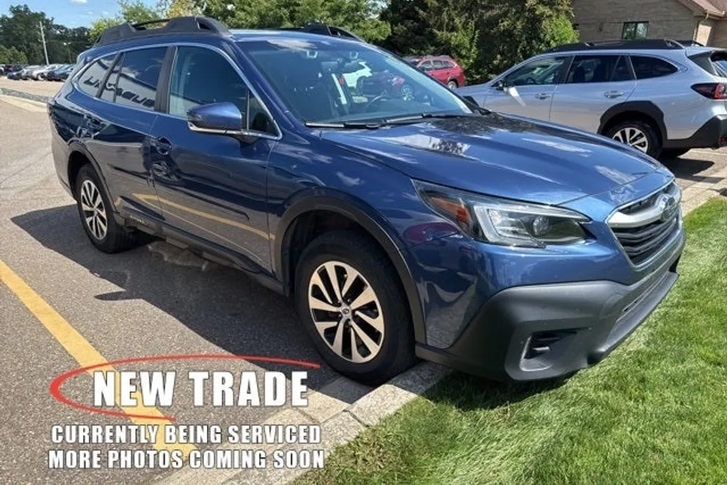 2021 Subaru Outback Premium photo 1