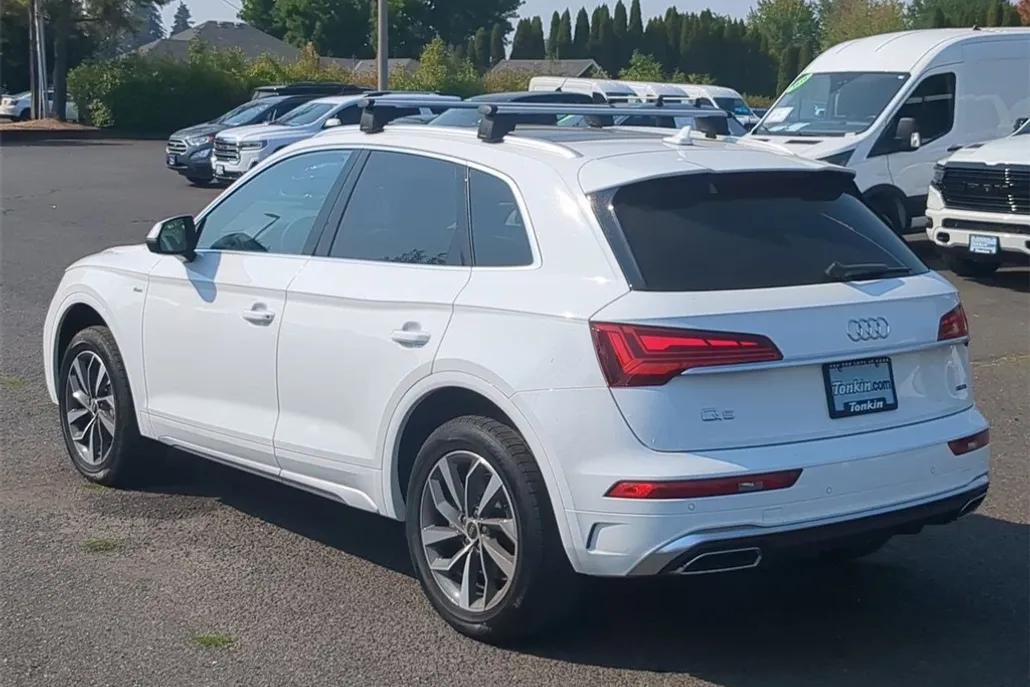 2024 Audi Q5 45 S line Premium photo 1