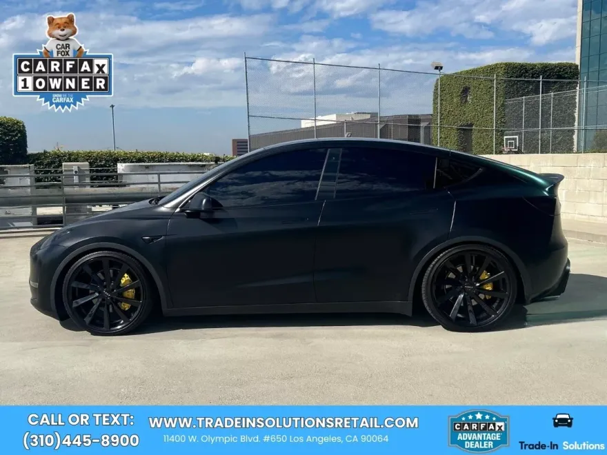2023 Tesla Model Y Long Range photo 1