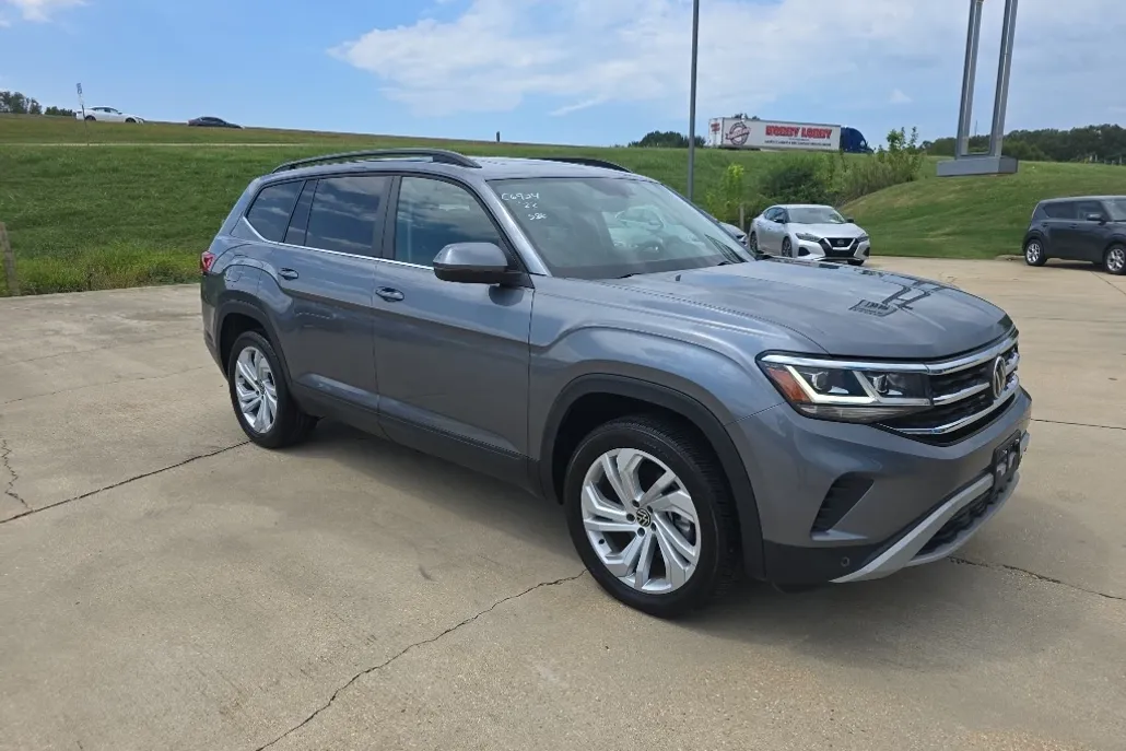 2022 Volkswagen Atlas V6 SE Technology photo 1