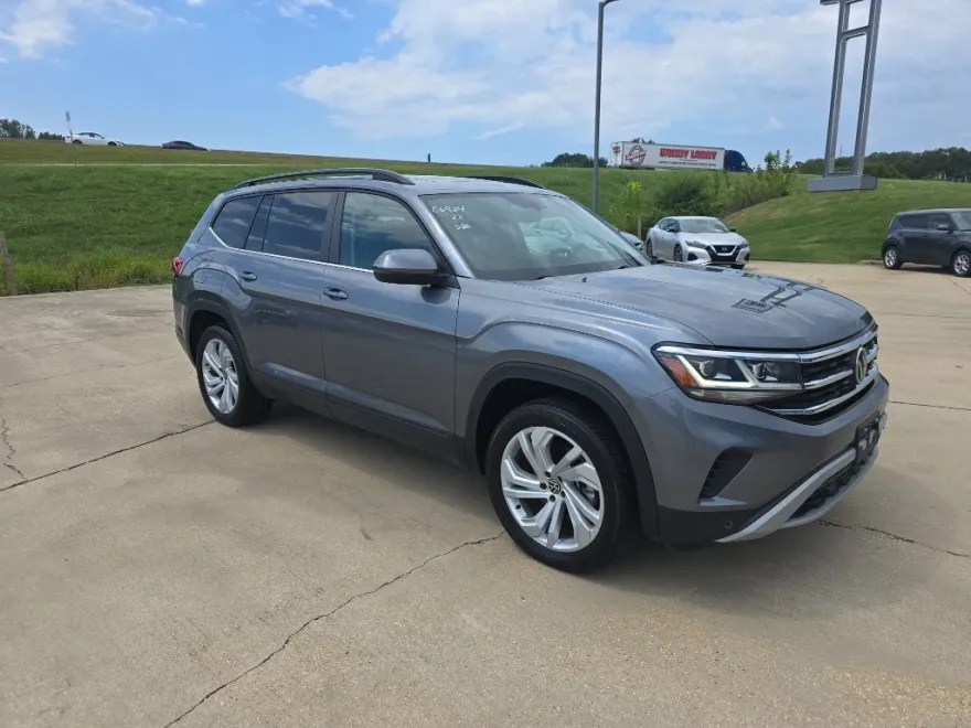 2022 Volkswagen Atlas V6 SE Technology photo 1