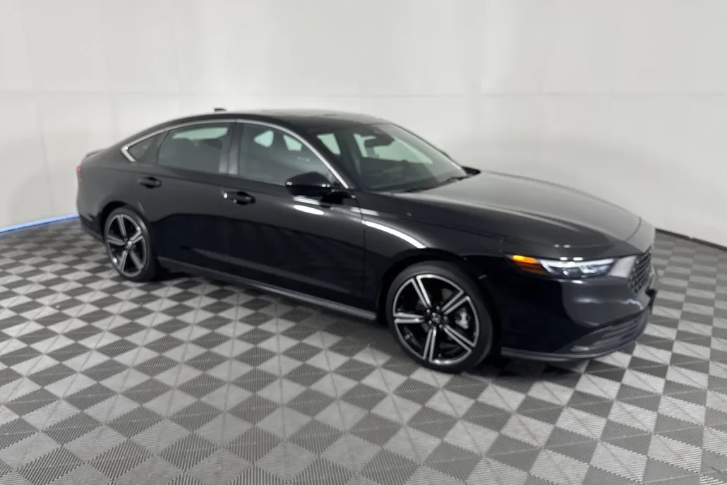 2023 Honda Accord Hybrid Sport photo 1