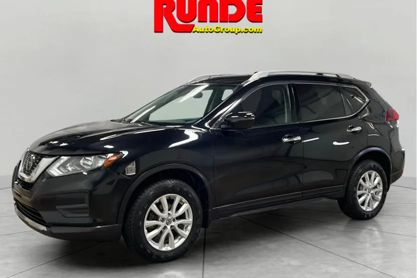 2020 Nissan Rogue SV AWD photo 1