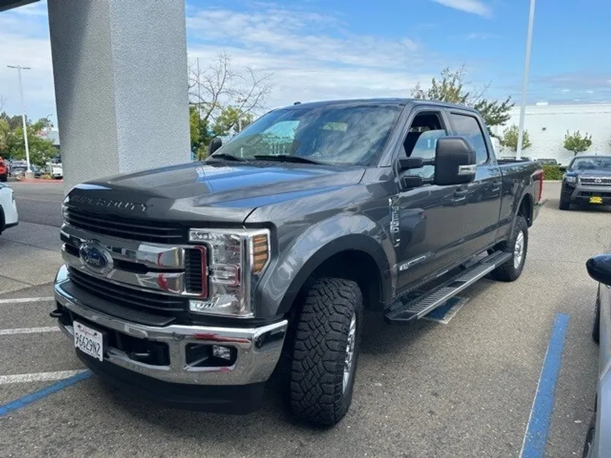 2019 Ford F-250 XLT photo 1