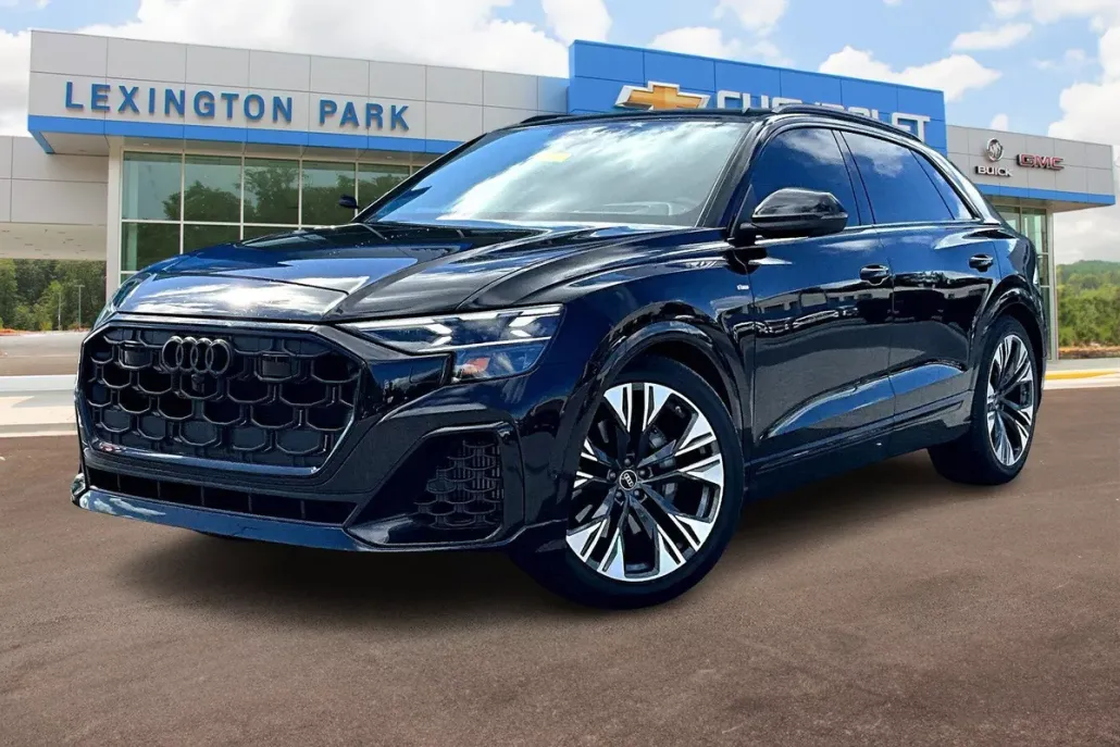 2025 Audi Q8 Prestige 55 photo 1