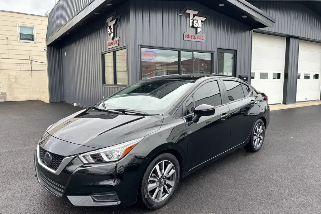 2020 Nissan Versa 1.6 SV photo 1