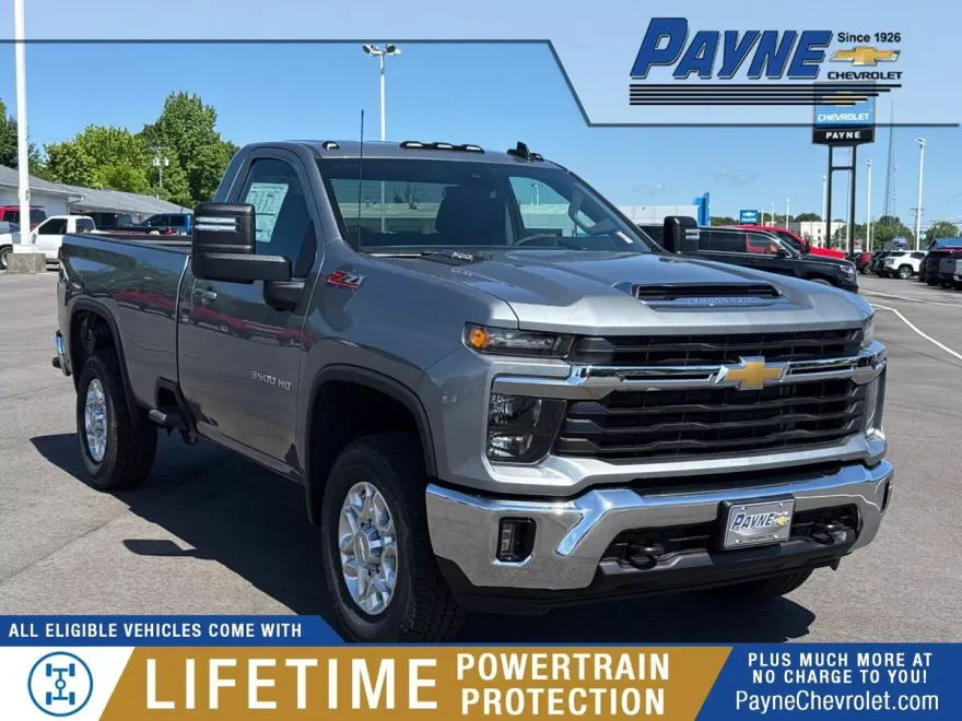 2025 Chevrolet Silverado 3500HD LT photo 1