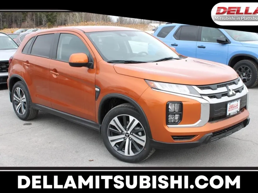 2025 Mitsubishi Outlander Sport ES photo 1