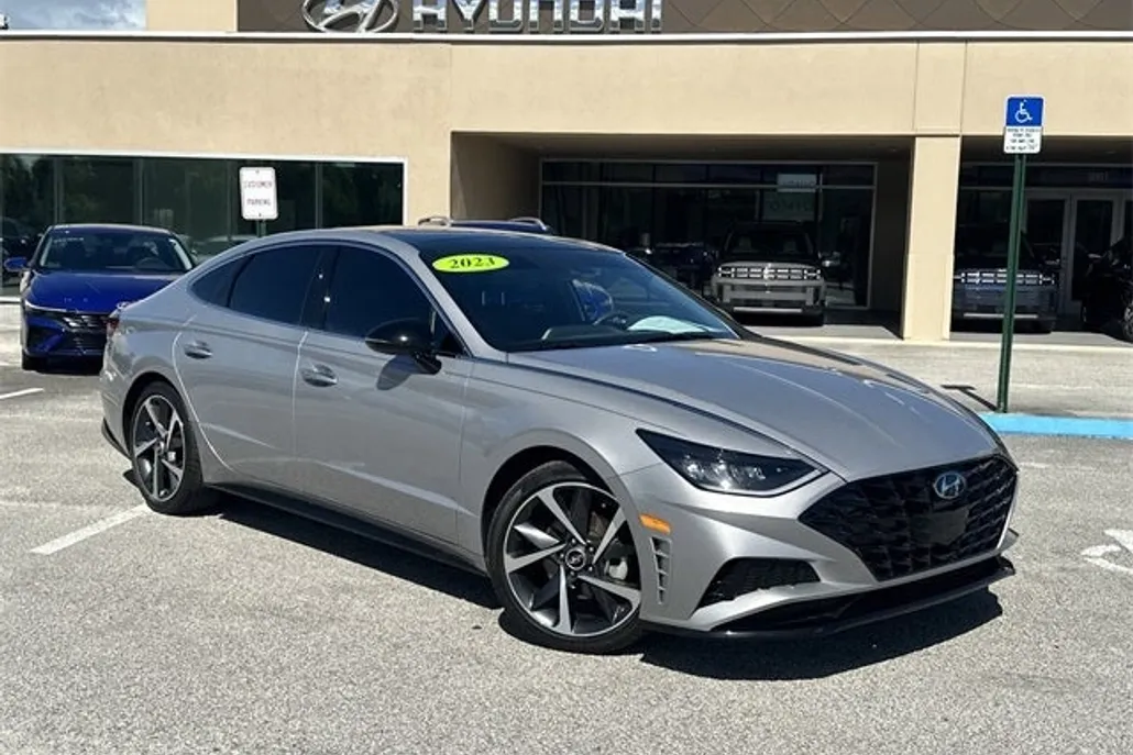 2023 Hyundai Sonata SEL Plus photo 1