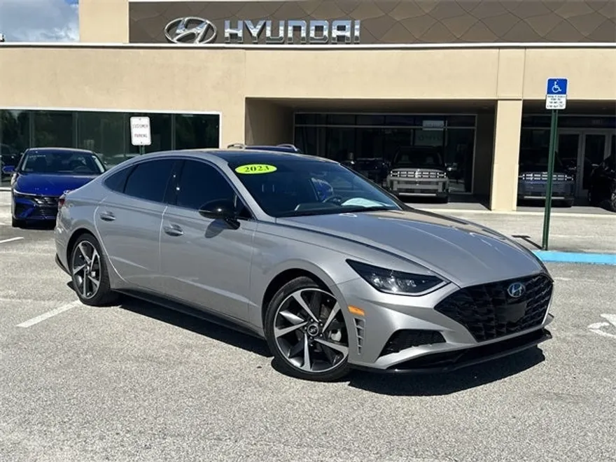 2023 Hyundai Sonata SEL Plus photo 1