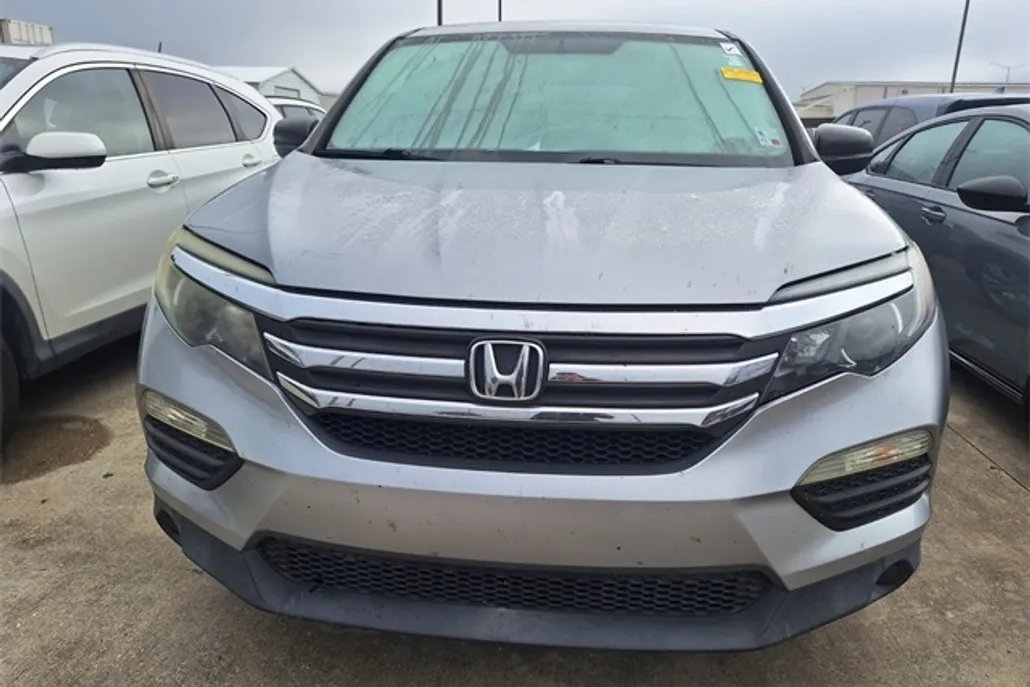 2016 Honda Pilot LX photo 1