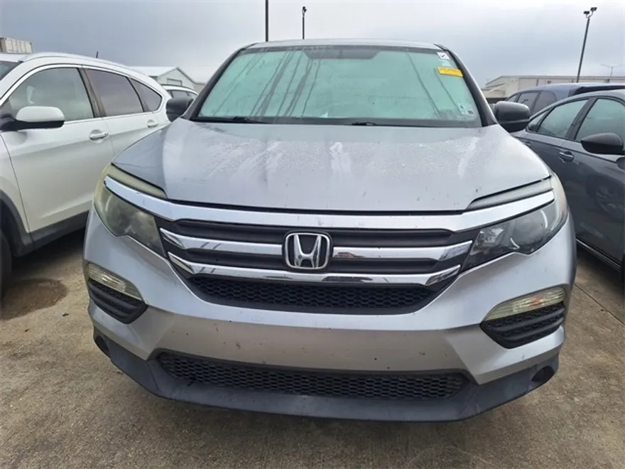 2016 Honda Pilot LX photo 1