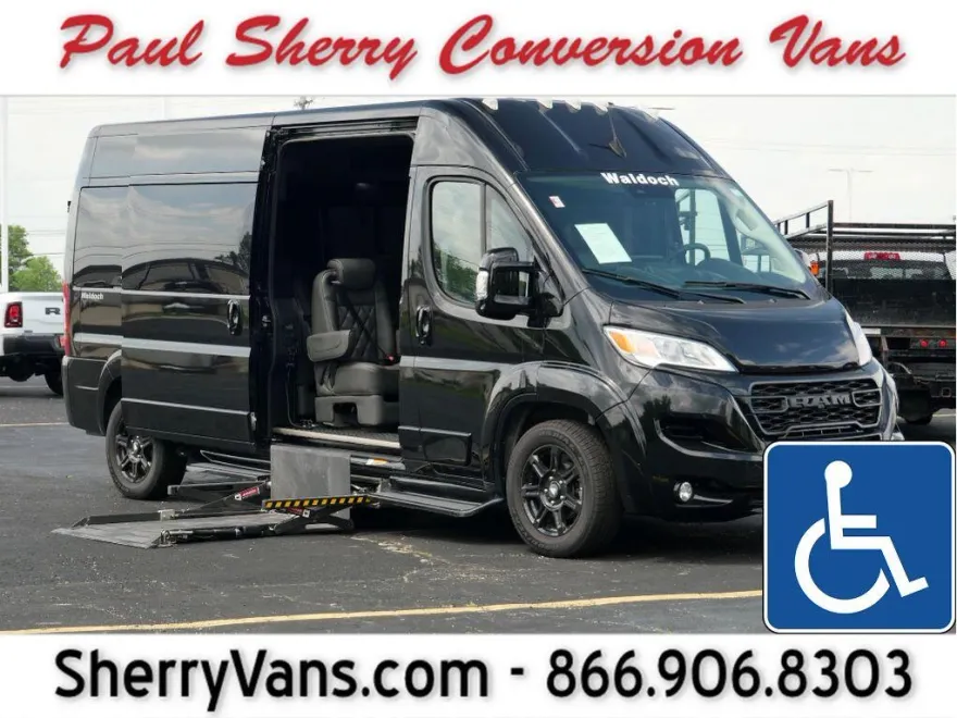 2023 Ram ProMaster 2500 Window Van photo 1