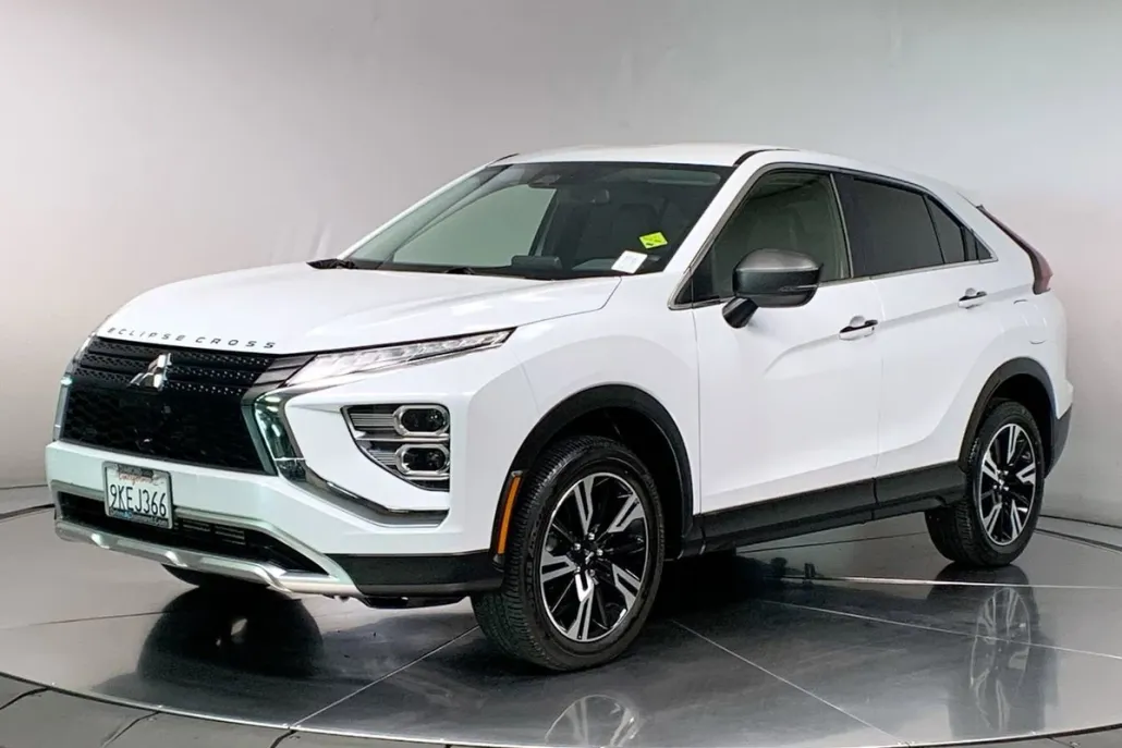 2024 Mitsubishi Eclipse Cross SE photo 1