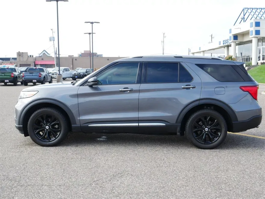 2021 Ford Explorer Limited photo 1