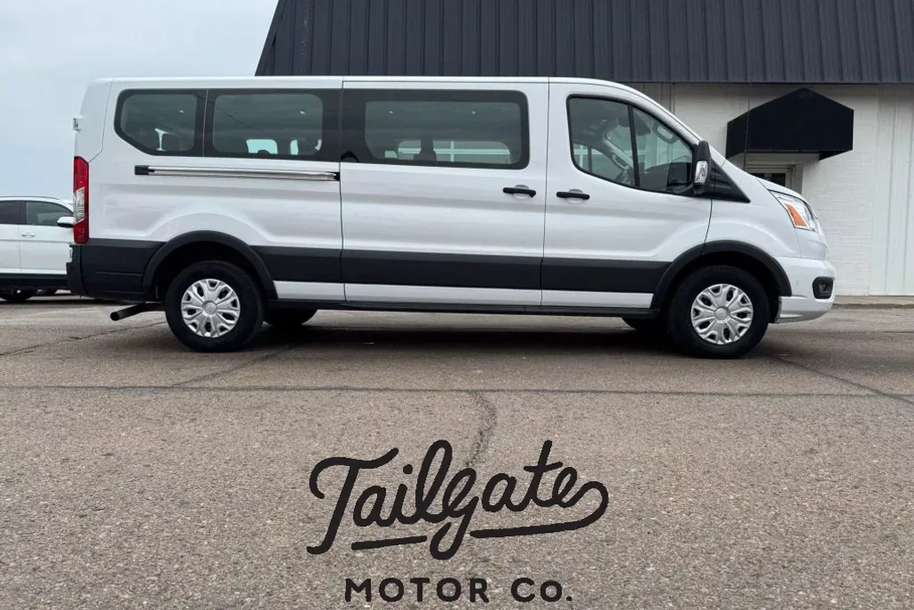 2022 Ford Transit photo 1