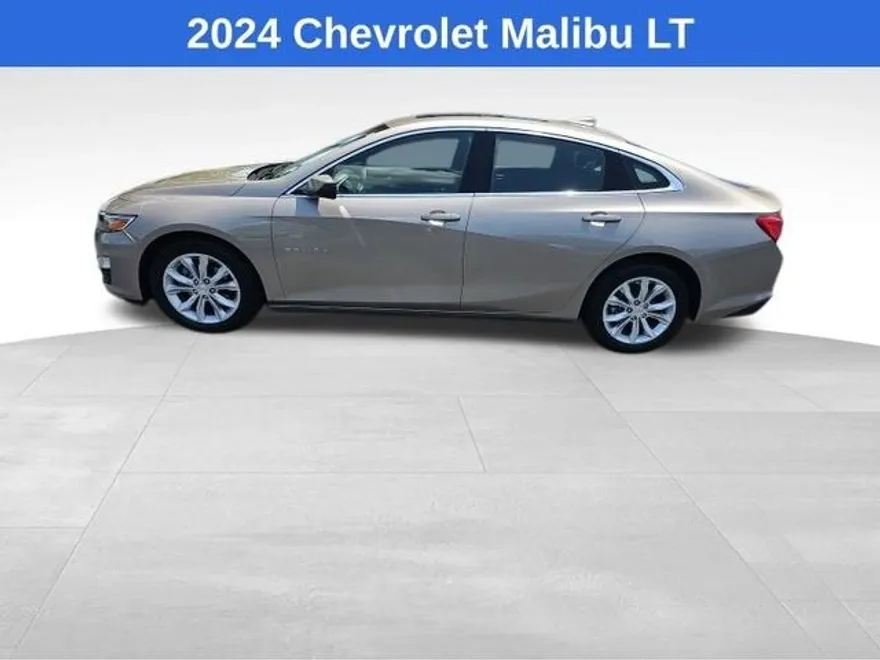 2024 Chevrolet Malibu 1LT photo 1