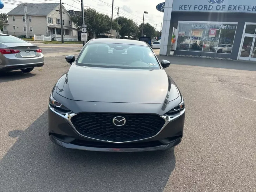 2025 Mazda Mazda3 2.5 Select Sport photo 1