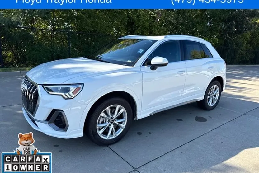 2023 Audi Q3 S line Premium photo 1