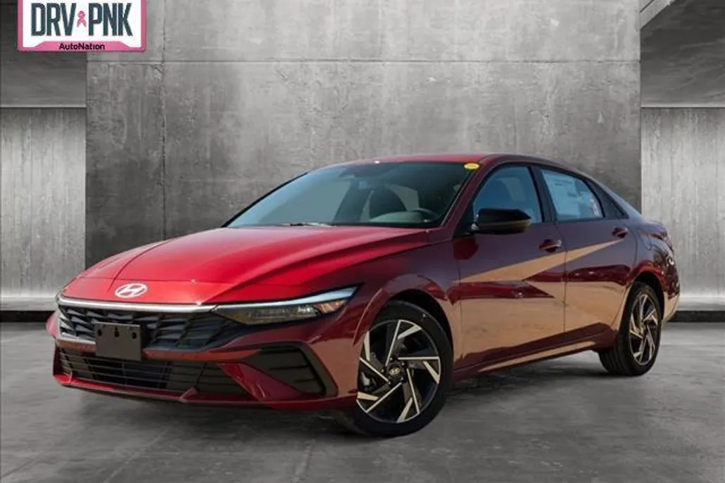 2025 Hyundai Elantra SEL Sport photo 1