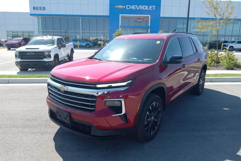 2026 Chevrolet Traverse photo 1