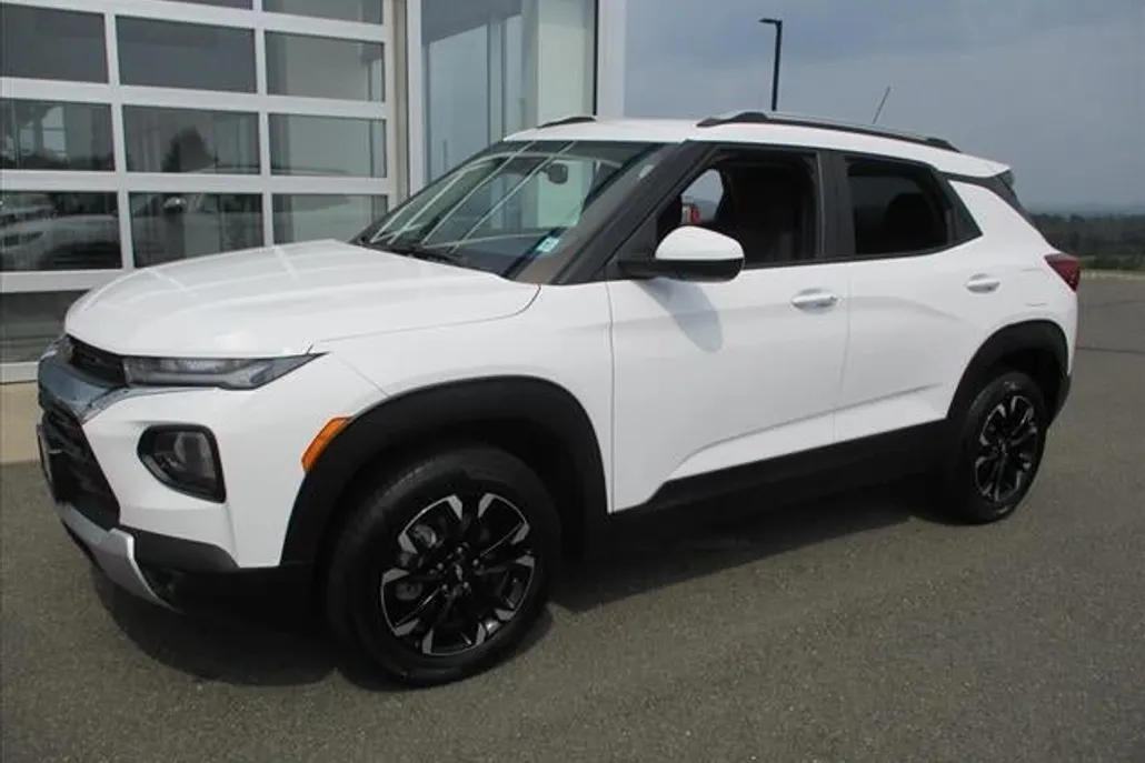 2023 Chevrolet Trailblazer LT photo 1