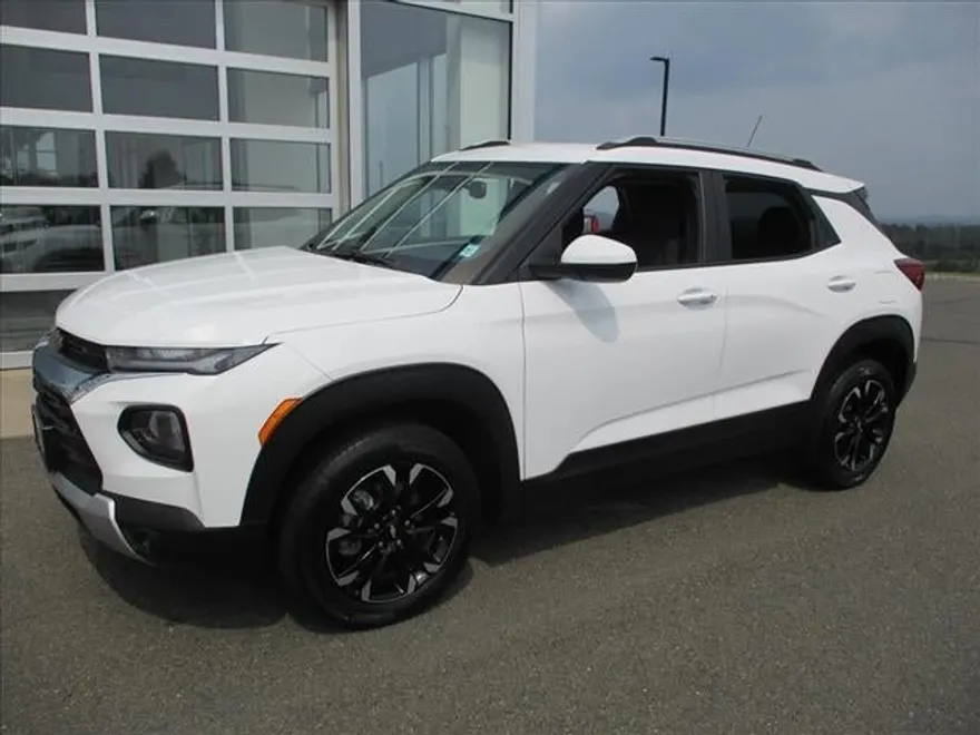 2023 Chevrolet Trailblazer LT photo 1