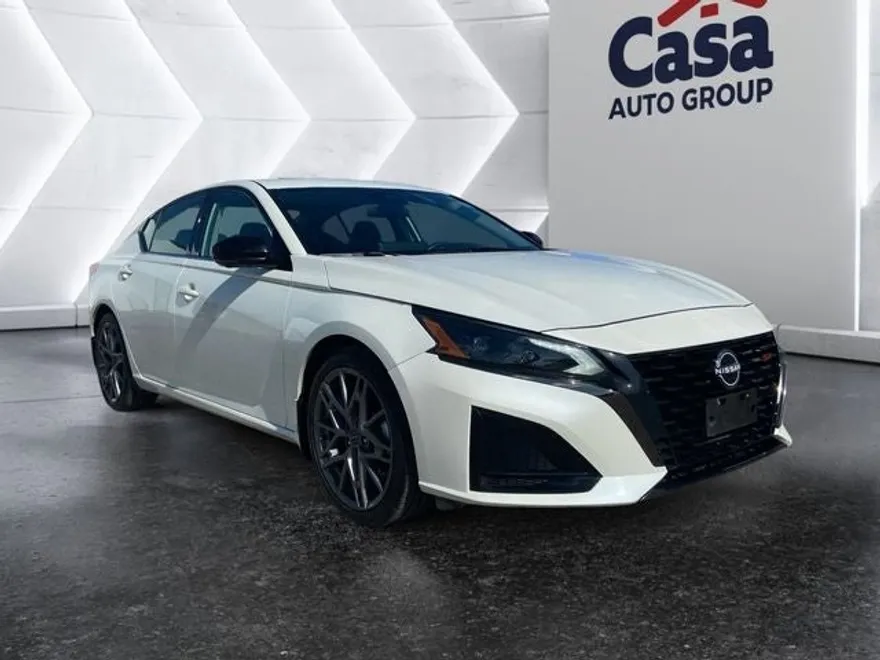 2024 Nissan Altima SR VC-Turbo photo 1