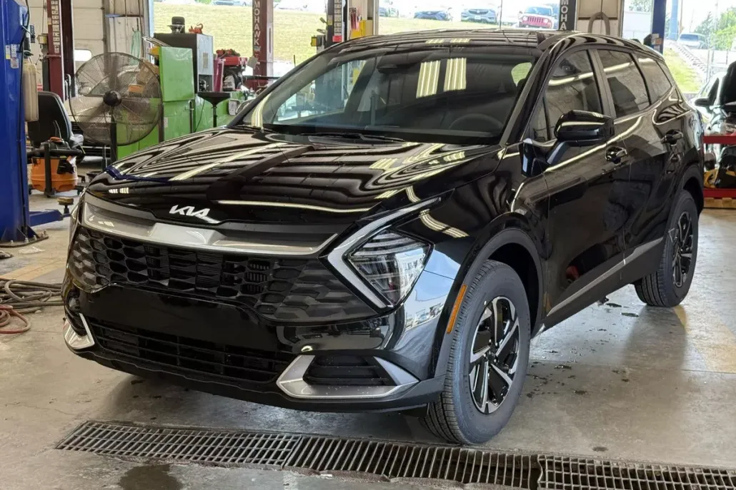 2025 Kia Sportage Hybrid LX photo 1
