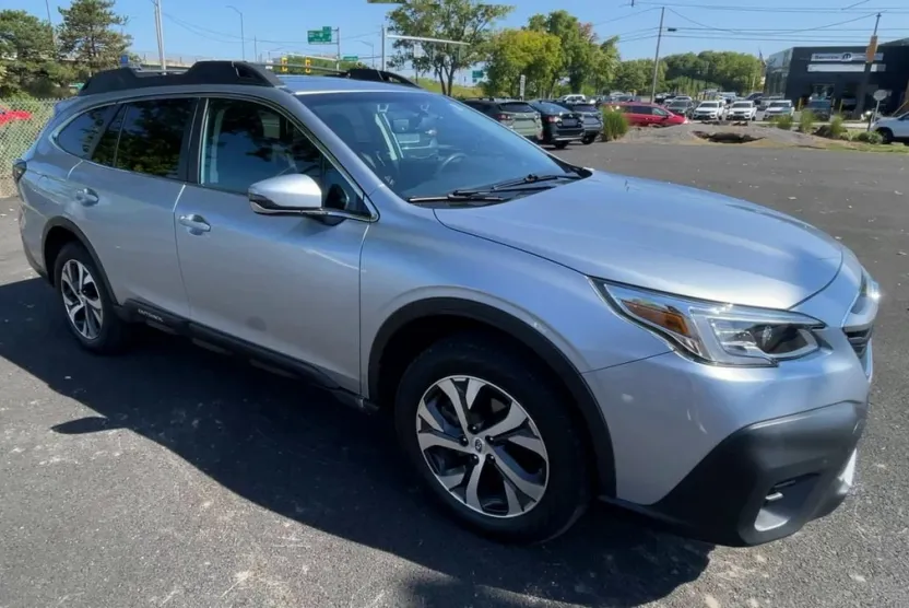 2020 Subaru Outback Limited XT photo 1