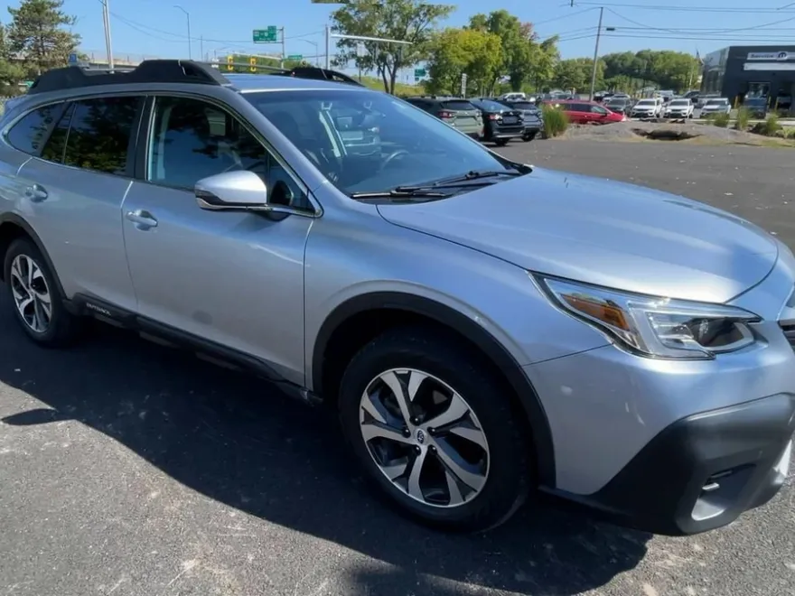 2020 Subaru Outback Limited XT photo 1